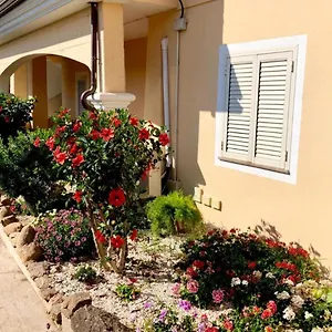 Casa Dolce Hibiscus Apartment